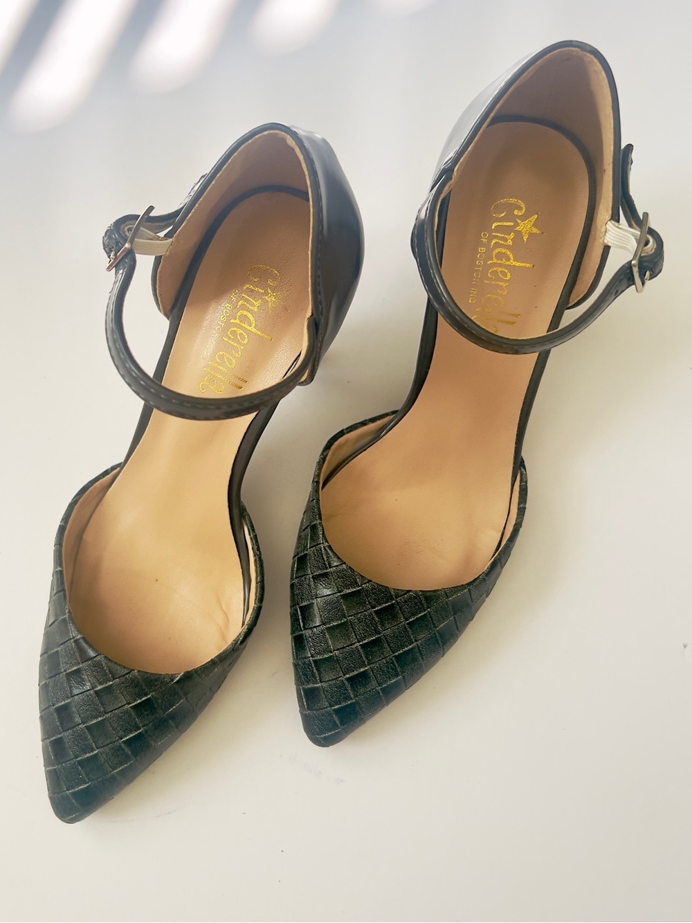 Cinderella of Boston 2-in Black Woven Pointed-Toe Ankle Strap Heels Size 3M